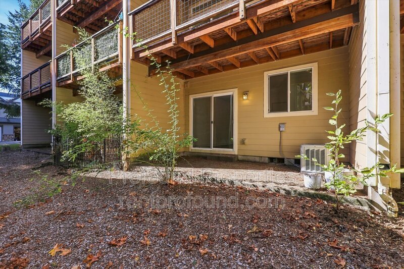 9542 SW 153rd Avenue property image