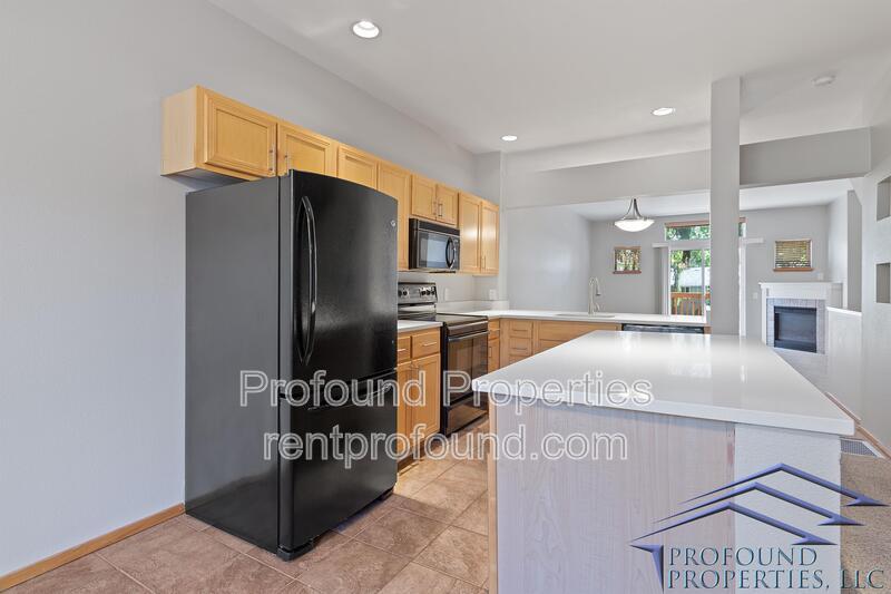 627 SW Dillan Drive property image