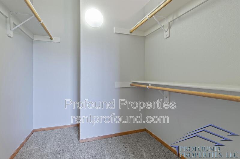 627 SW Dillan Drive property image