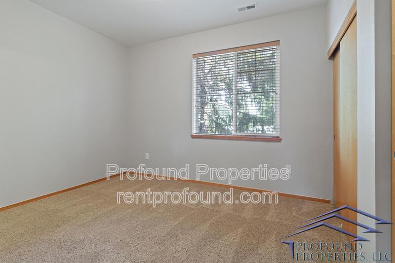 627 SW Dillan Drive property image