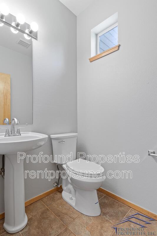 627 SW Dillan Drive property image