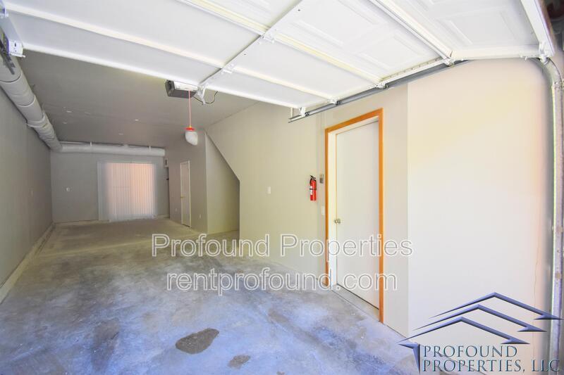627 SW Dillan Drive property image