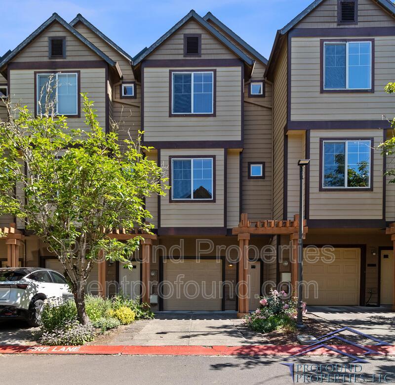 627 SW Dillan Drive property image