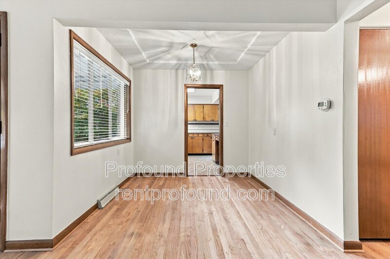 4309 NE Thompson Street - 4309 property image