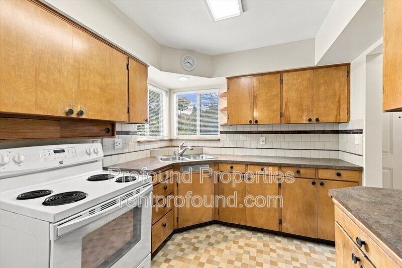 4309 NE Thompson Street - 4309 property image