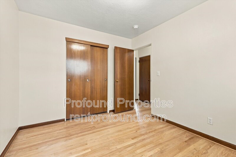 4309 NE Thompson Street - 4309 property image