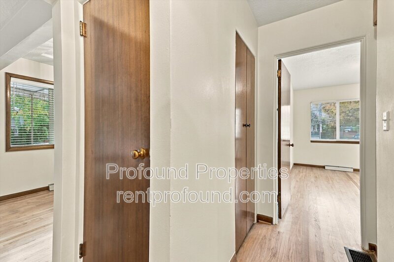 4309 NE Thompson Street - 4309 property image