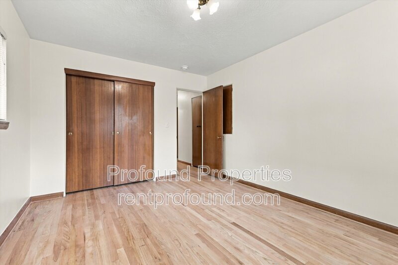 4309 NE Thompson Street - 4309 property image