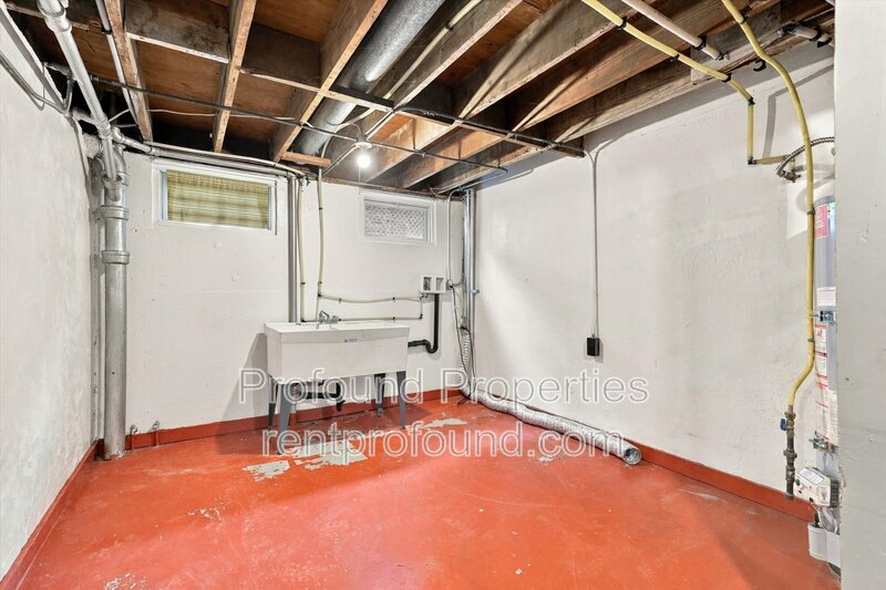 4309 NE Thompson Street - 4309 property image
