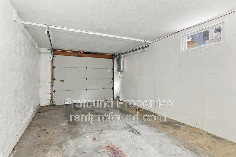 4309 NE Thompson Street - 4309 property image