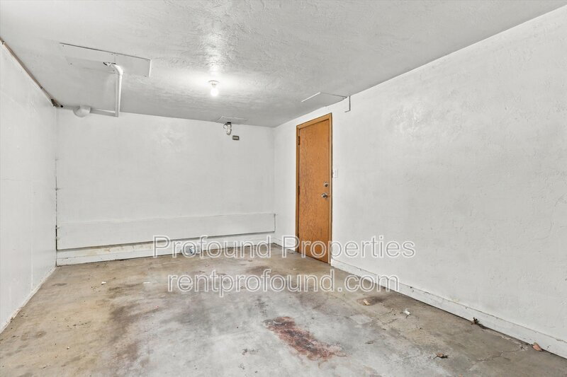 4309 NE Thompson Street - 4309 property image